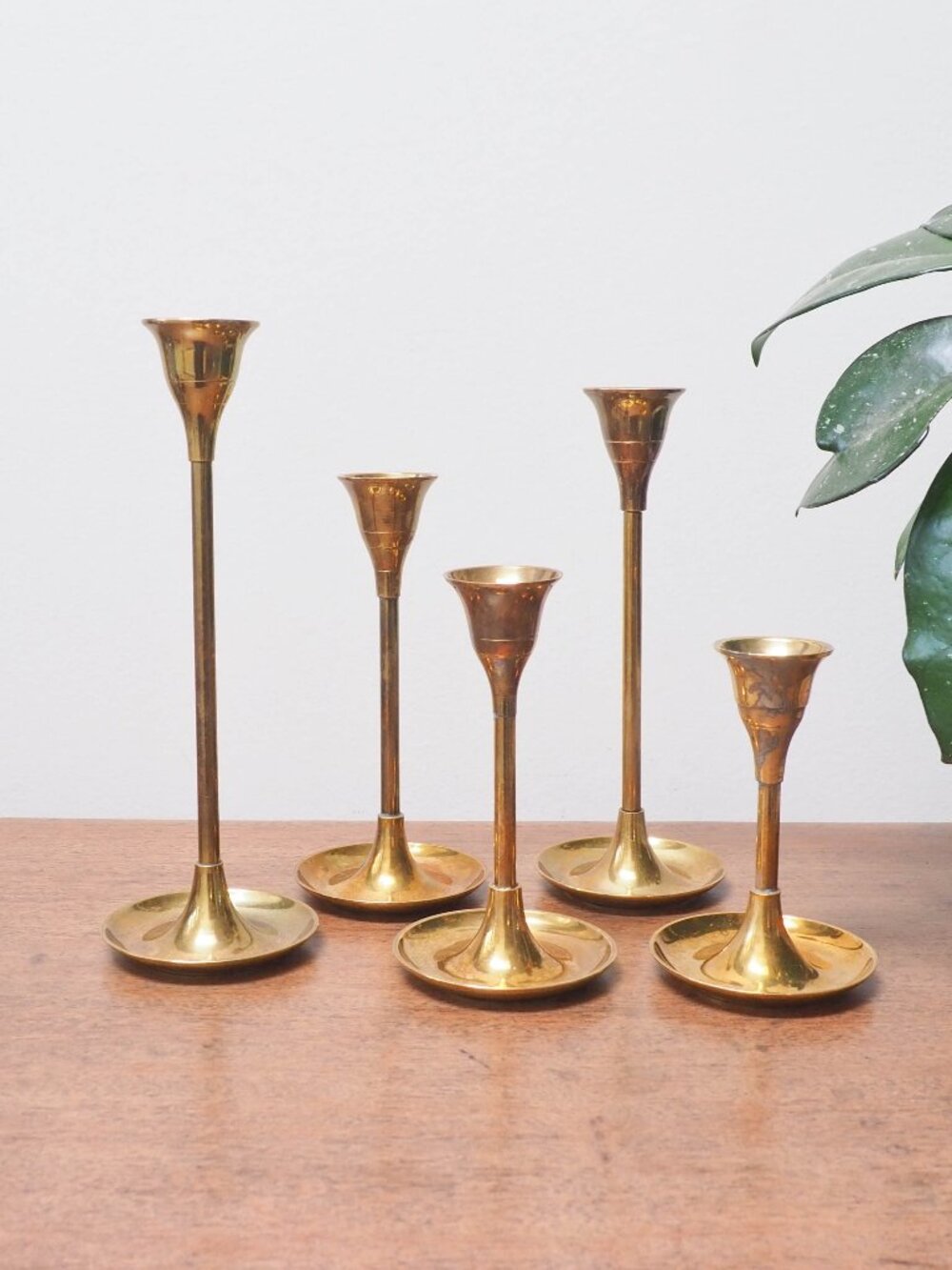 Set of 5 Tiered Brass Candleholders - Vtg Brass Graduated Candlesticks